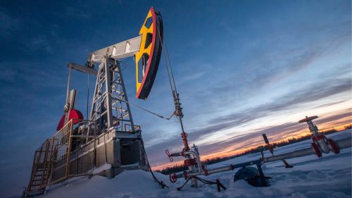 Нефть дорожает на фоне ожиданий решения ОПЕК+ и опасений Omicron