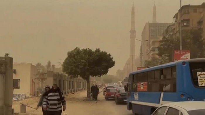 В Каире бушевала мощная песчаная буря (видео)