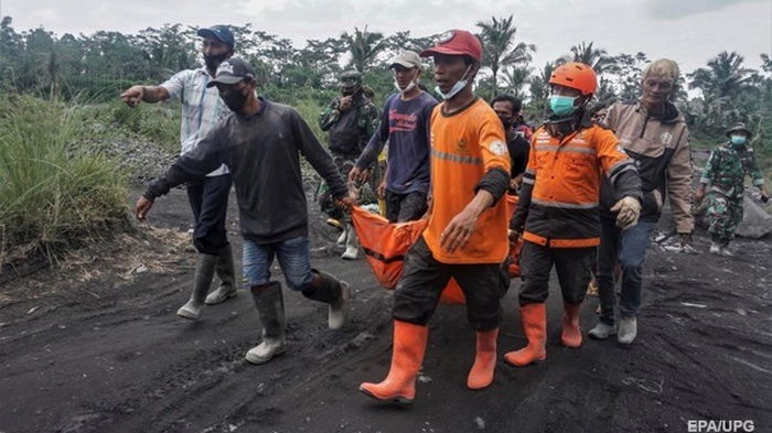 Извержение вулкана в Индонезии: уже 43 погибших