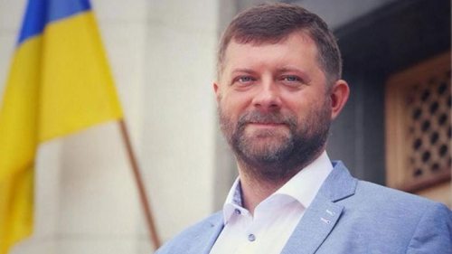 Попали в политику с нуля: Корниенко объяснил скандалы со Слугами народа