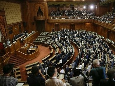 Впервые после 1945 года парламент Японии узаконил использование армии за рубежом