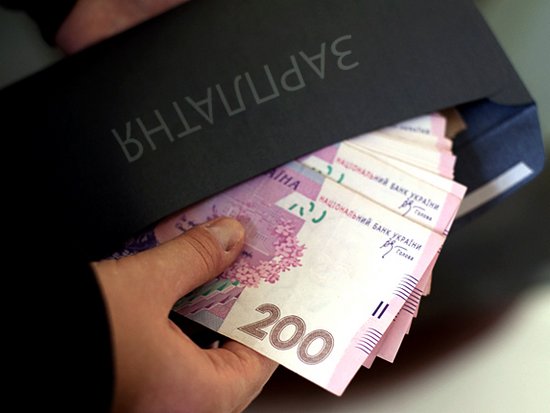 За серые зарплаты украинских предпринимателей будут штрафовать на 320 тысяч