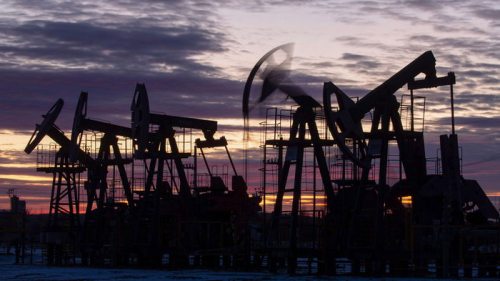 Нефть дорожает накануне заседания ОПЕК+ по вопросам политики по добыче