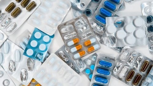 В Британии одобрили COVID-таблетки Pfizer