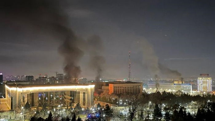 В Казахстане объявили о чрезвычайном положении
