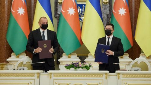Украина и Азербайджан намерены создать транспортный коридор