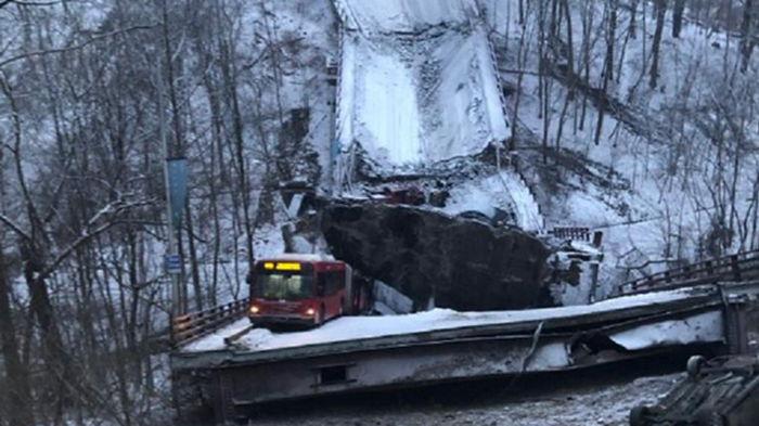 В Питтсбурге перед приездом Байдена обрушился мост (фото)