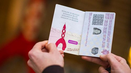 В Бельгии вводят паспорта с картинками из комиксов (фото)