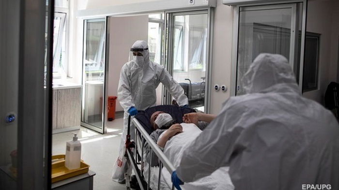 В Украине удвоилось число COVID-госпитализаций
