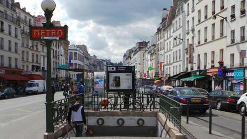 В Париже закрыли станцию метро после обнаружения пробирок с «вирусом»
