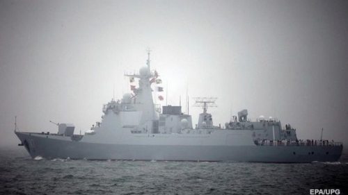 Военные корабли Китая провели одновременные учения в трех морях