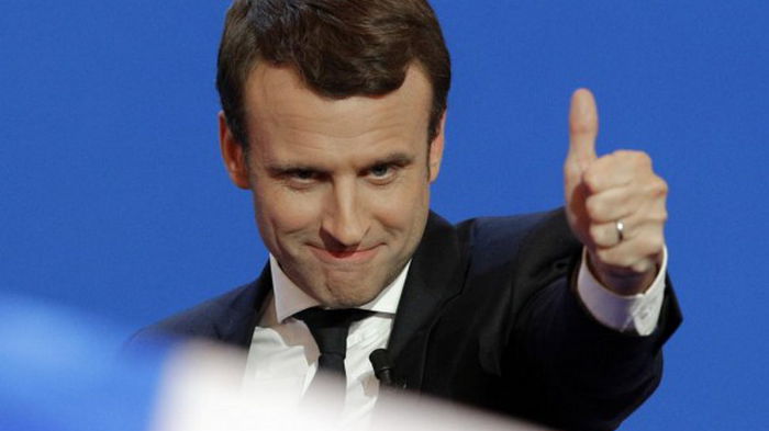 Франция: Эммануэль Макрон еще не кандидат, но агитирует за переизбрание