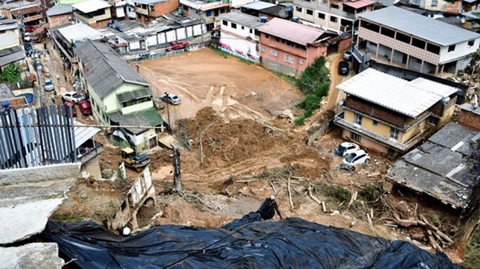 Жертвами наводнения в Бразилии стали 200 человек