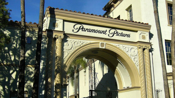 Variety: киностудия Paramount сворачивает работу в России