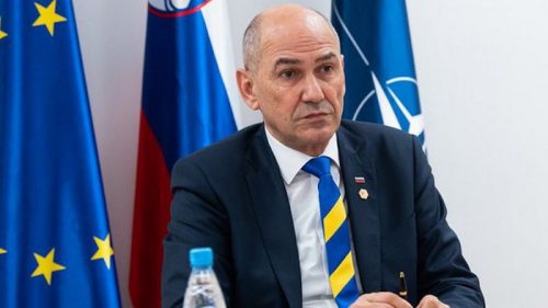 Словения вернет послов в Киев и призывает ЕС поступить так же