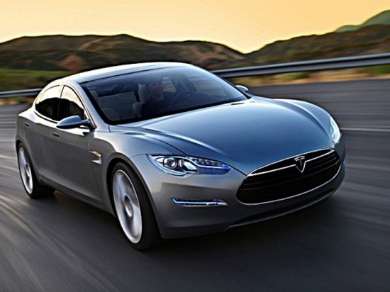Tesla установила рекорд по дальности пробега электромобиля