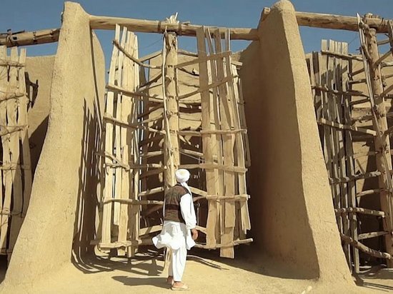 Ученые нашли работающие ветряные мельницы, построенные 1000 лет назад (видео)