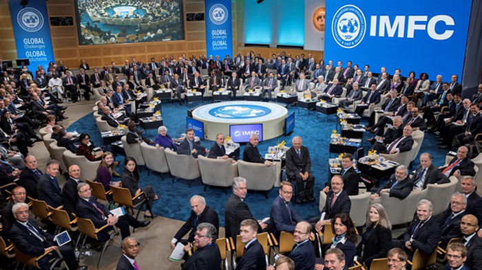 Всемирный банк и МВФ призвали страны снять торговые ограничения