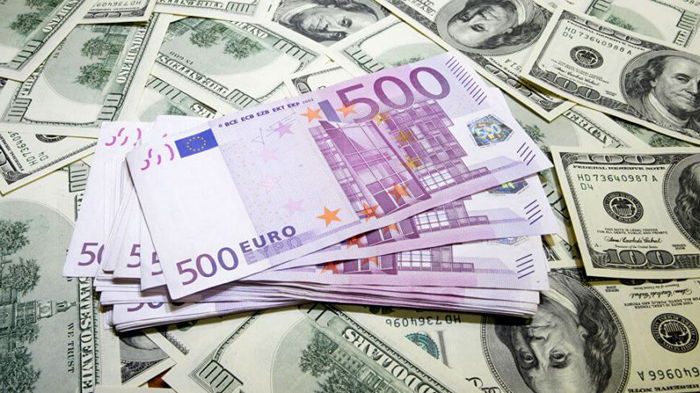 Евро отступил от исторического максимума. Курс валют НБУ