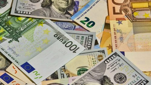 Евро подешевел более чем на 30 копеек. Официальный курс НБУ