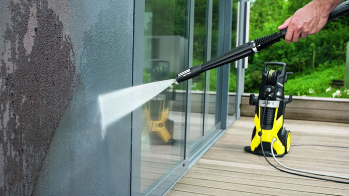 About the technology of washing the facades of buildings in detail