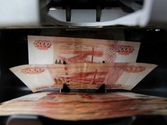 СМИ: В Минфине РФ предложили девальвировать рубль