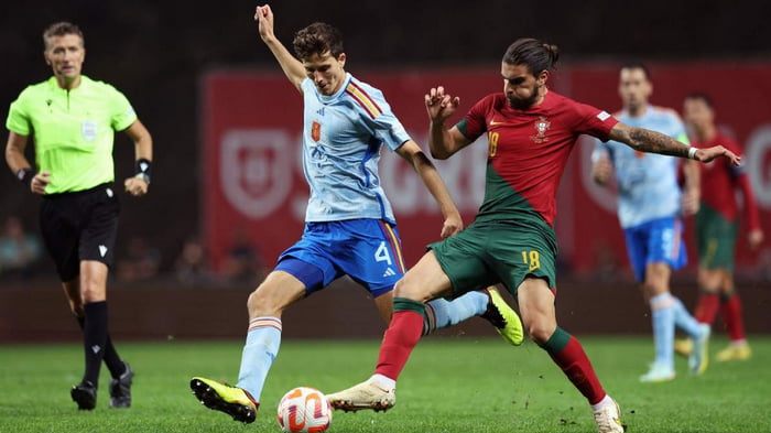 Сборная Испании вырвала путевку в плей-офф Лиги наций, обыграв Португалию