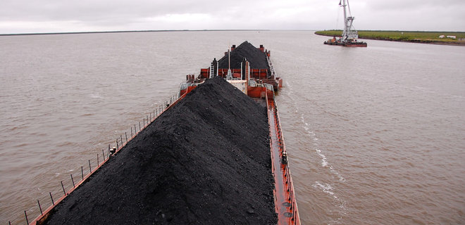В сентябре экспорт угля из России в Индию упадет на 30% впервые за четыре месяца – Reuters