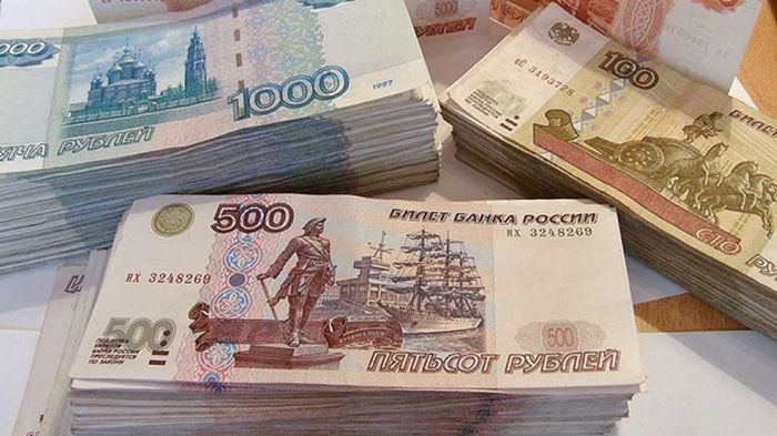 Курс рубля вырос до восьмилетнего максимума — Reuters