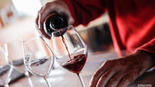 Регулярное употребление вина ведет к раку груди — ученые