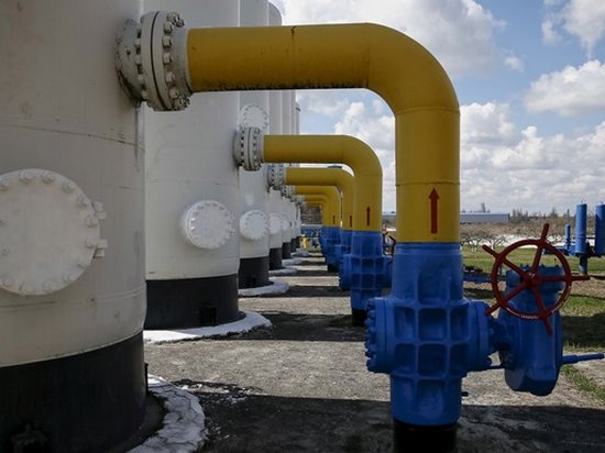 Экспортный газ российского Газпрома за год подешевел на треть