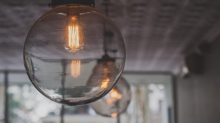 Украинцам предложат поменять старые лампочки на новые