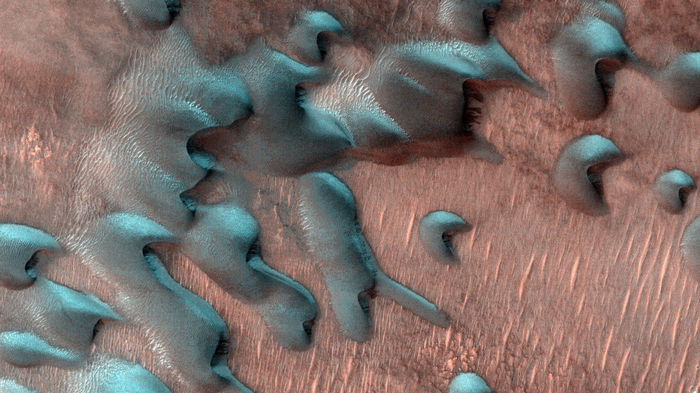 Вот так выглядит снег на Марсе! В NASA поделились впечатляющими (видео)