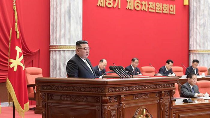 Ким Чен Ын призвал наладить массовое производство ядерного оружия