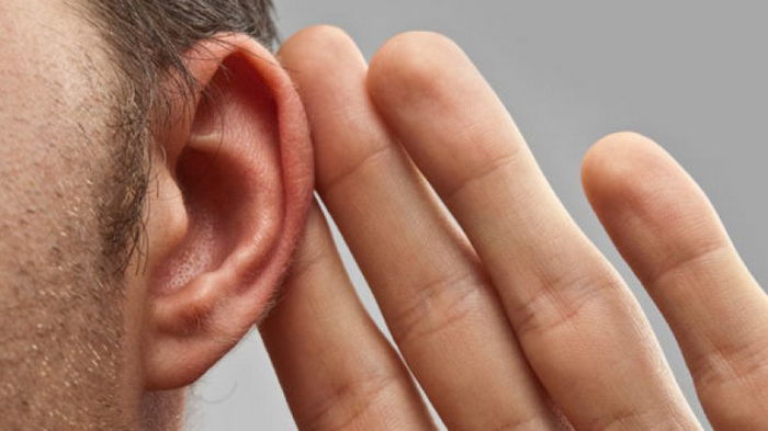 Ученые выяснили возможную причину потери слуха в старости