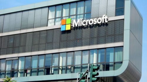 В работе сервисов Microsoft произошел масштабный сбой: продолжается ра...