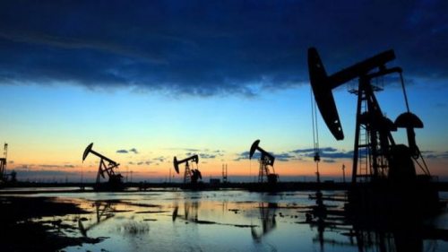 Цены на нефть растут перед эмбарго в отношении нефтепродуктов из России