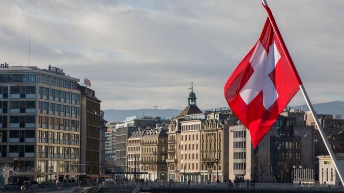 В Швейцарии задержали возле парламента мужчину со следами взрывчатки