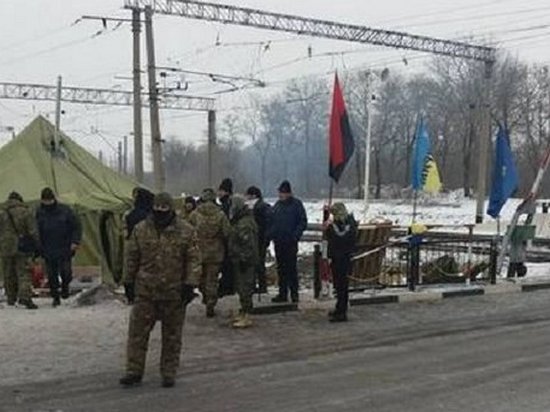 В ЕС призвали остановить блокаду Донбасса