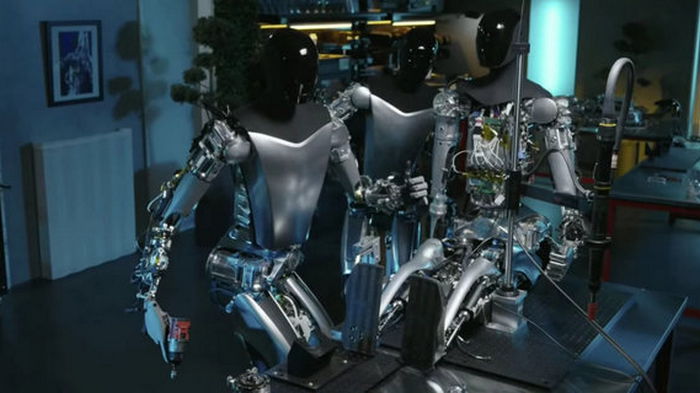 Tesla показала, как роботы Optimus собирают других роботов (видео)