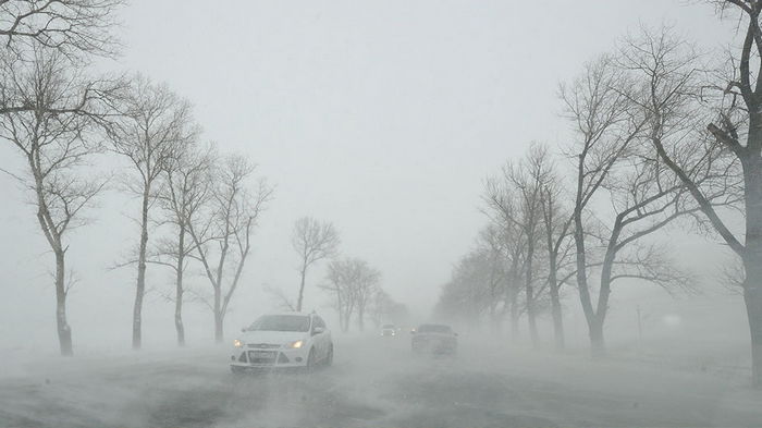 Плохая погода побуждает звонить близким — британские ученые