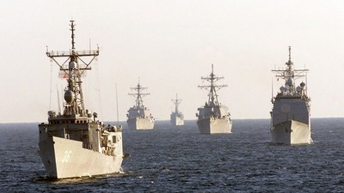 Китайский флот во время учений окружил Тайвань