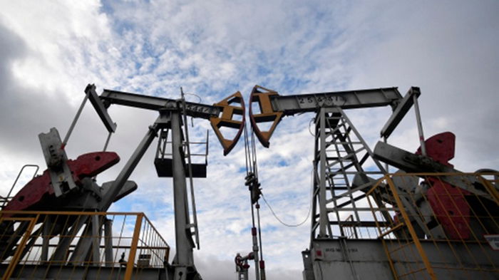 Нефть дорожает третий день подряд: что влияет на мировые цены