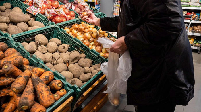 Уже почти в 4 раза дороже, чем в прошлом году: в Украине продолжают расти цены на лук