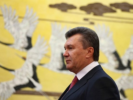 СМИ: По плану Манафорта Януковича хотели вернуть в Украину