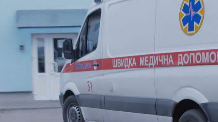 Доставили на пороге комы: во Львовской области двое мужчин спутали антифриз с ликером