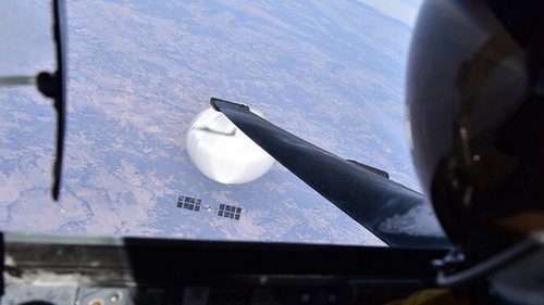 Китайский воздушный шар шпионил за США при помощи американской электроники – WSJ