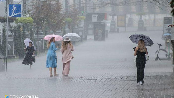 Часть Украины накроют дожди с грозами и жара до +35: прогноз погоды на неделю