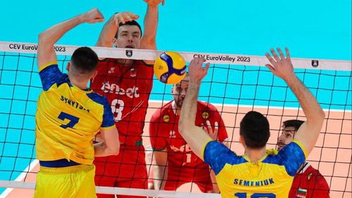 Волейбольная сборная Украины потерпела третье поражение на Евро-2023