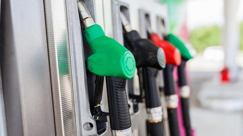 Будет ли бензин стоить 60 гривен за литр и от чего это зависит: прогноз на осень